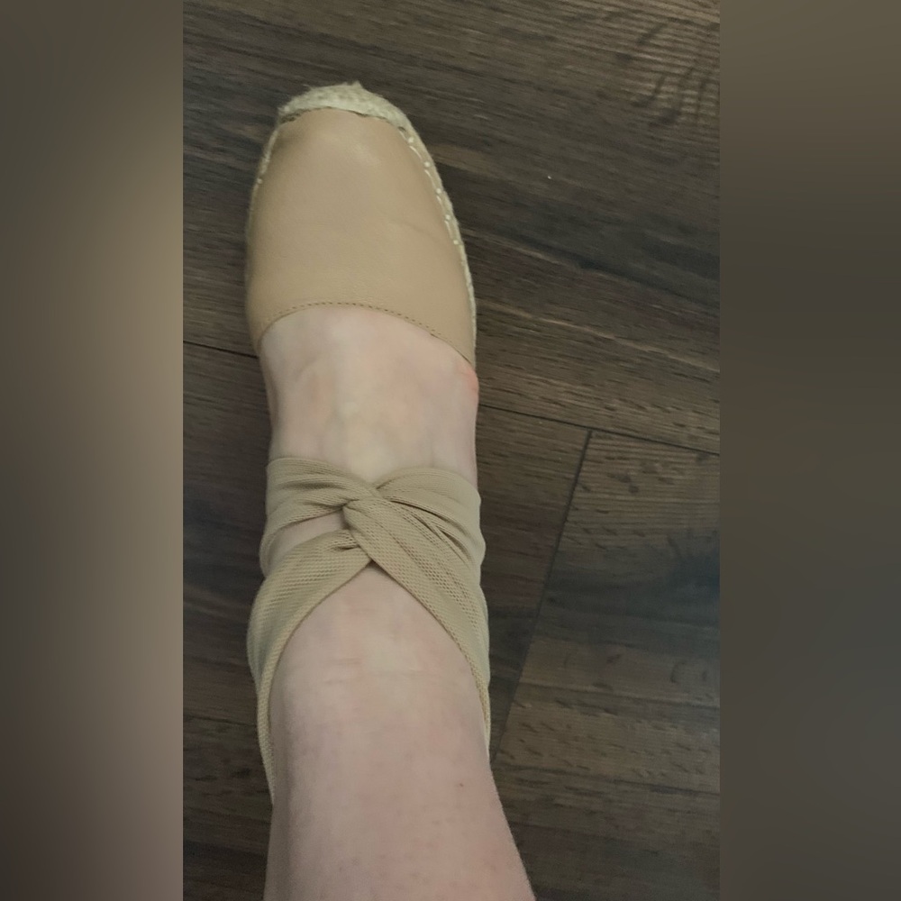 Eileen Fisher, size 8,Women's Tan Espadrille Leather Shoes